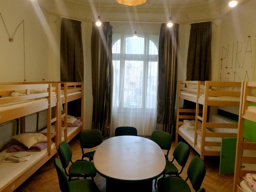 Little Bucharest Old Town Hostel Ngoại thất bức ảnh