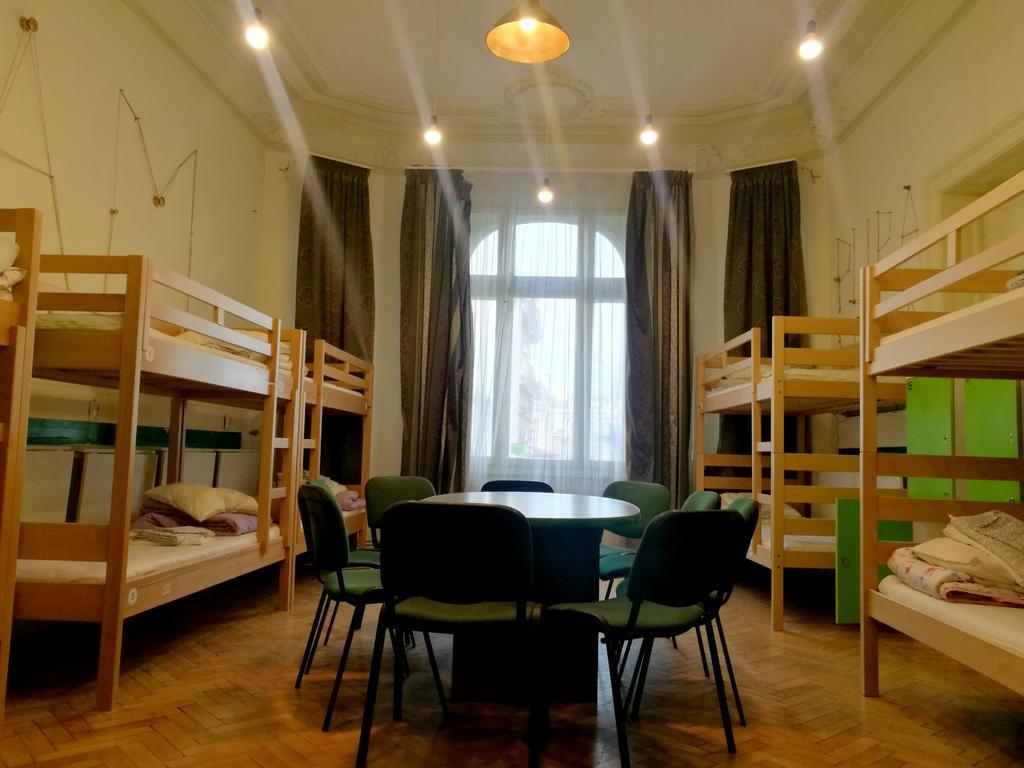 Little Bucharest Old Town Hostel Ngoại thất bức ảnh
